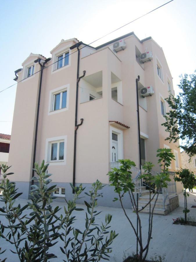 M&B Guest House ซรีมา ภายนอก รูปภาพ