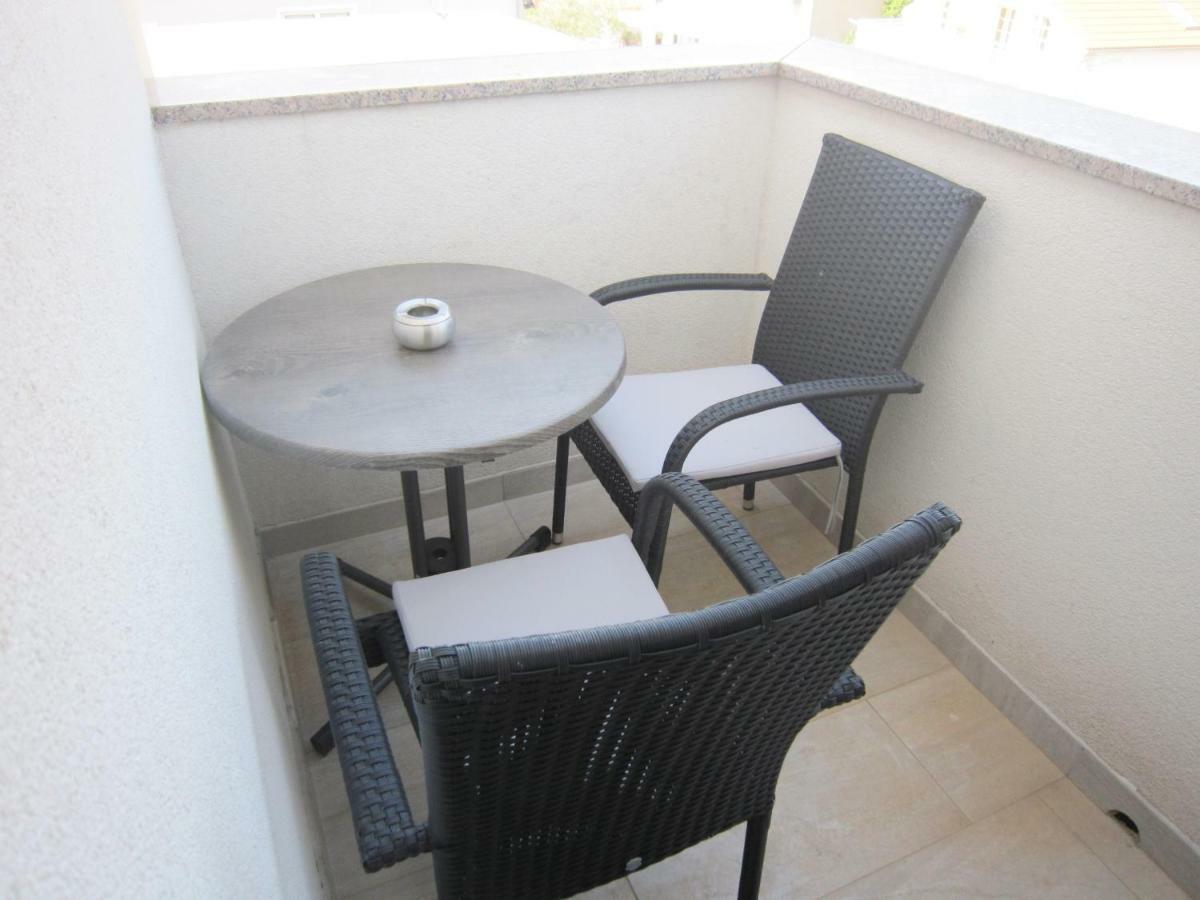 M&B Guest House ซรีมา ภายนอก รูปภาพ