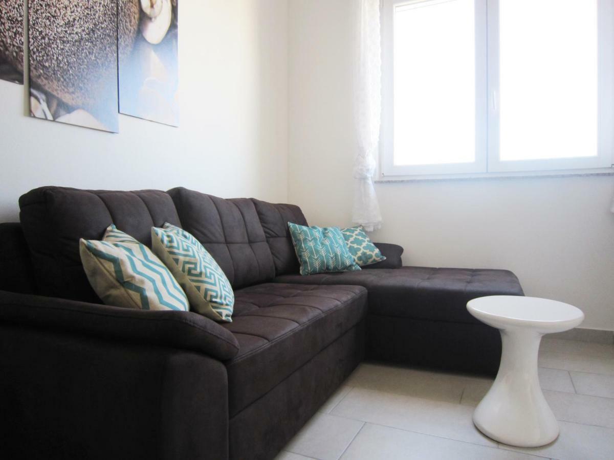 M&B Guest House ซรีมา ภายนอก รูปภาพ