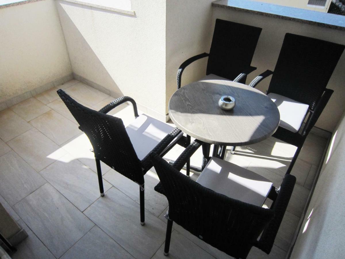 M&B Guest House ซรีมา ภายนอก รูปภาพ